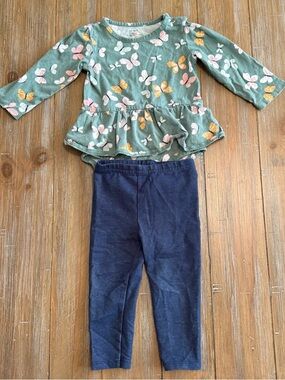 Baby girl onesie and leggings set